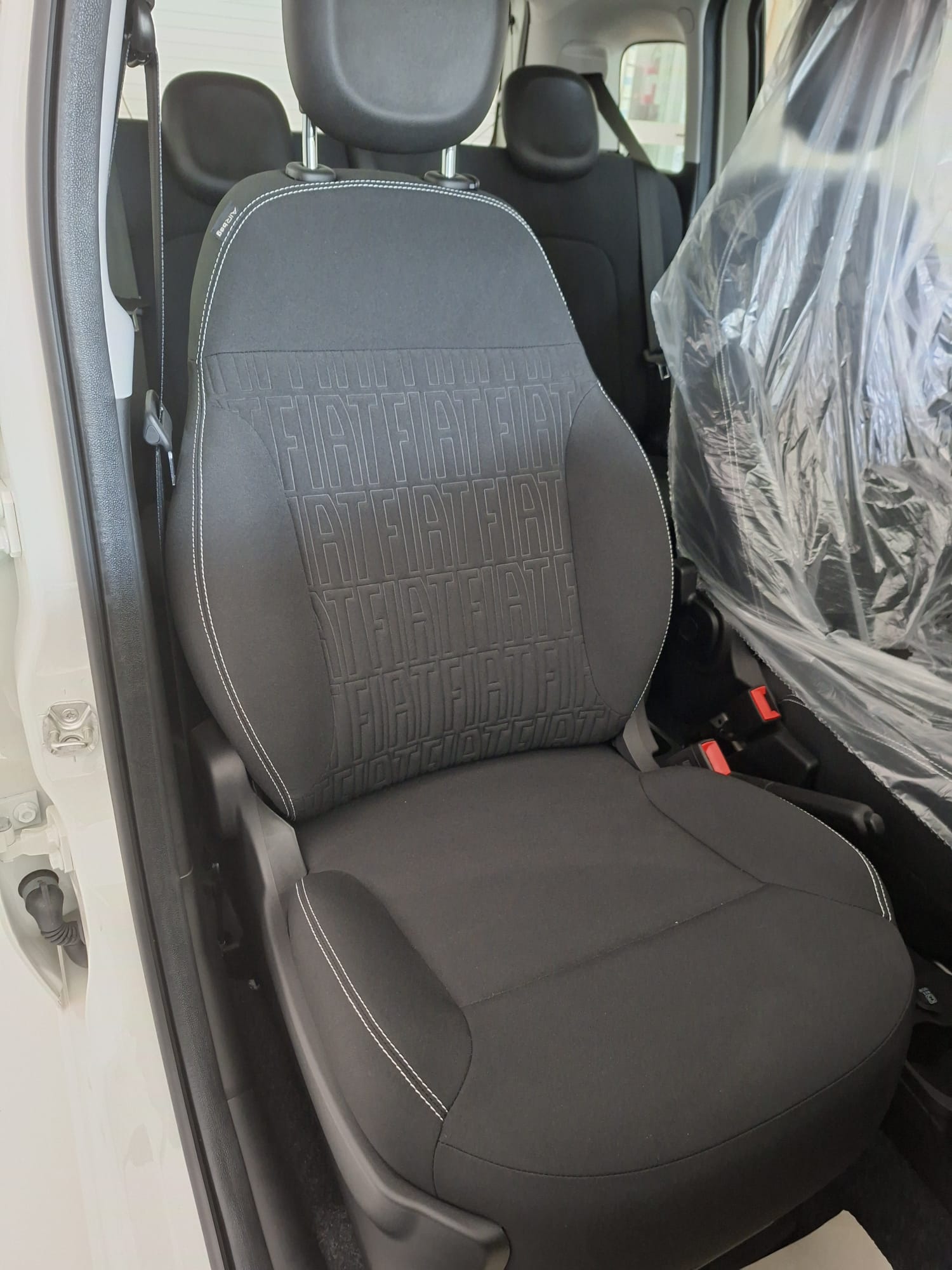 Fiat Pandina 1,0 Hybrid 65cv Icon